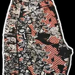 Black Pink Floral PopFit Capri Leggings 
