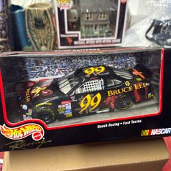 Hot Wheels Mattel Racing NASCAR 