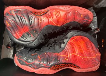 Nike Foamposites size 11 “Stranger Things “