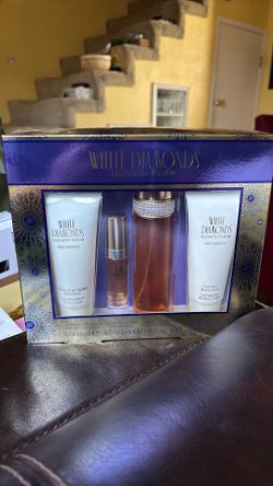 Elizabeth Taylor White Diamonds Gift Set