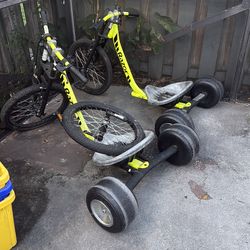 Set of 2 Razor DXT Drift Trikes – Great for Kids/Teens!