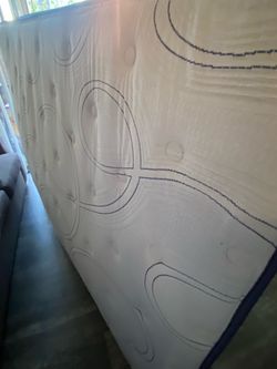 Queen size bed