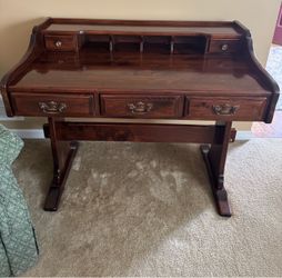 Kling (Ethan Allan)  Old tavern trestle desk