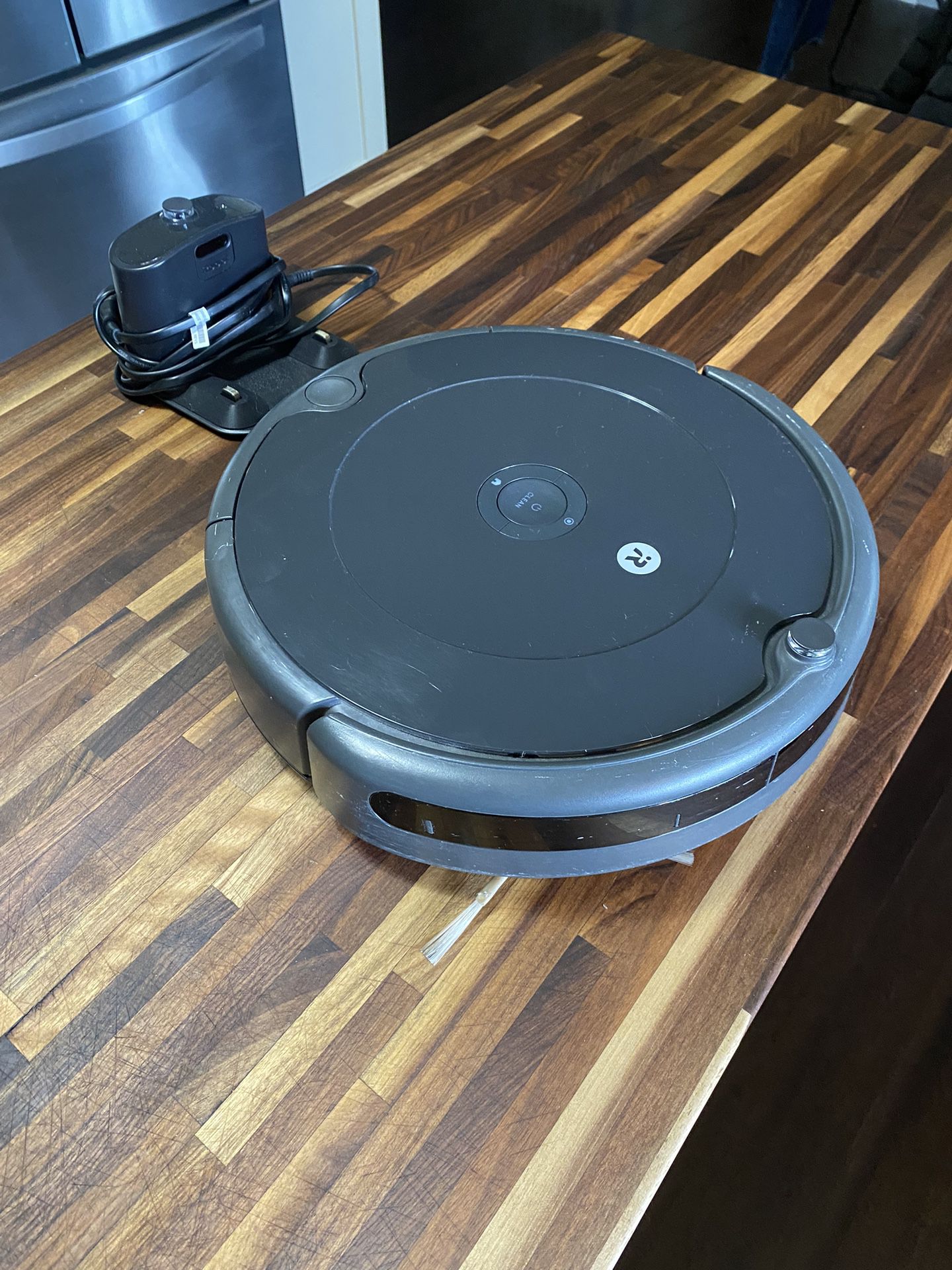 Roomba - Model 694 
