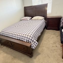Cherry Wood Queen Bed With Mattress