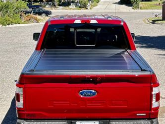Peragon retractable tonneau cover