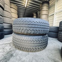 265:70/18 Bridgestone Dueler A/T (2)
