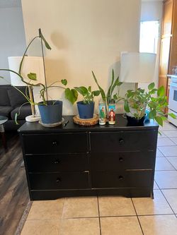Black 6-Drawer Wood Dresser