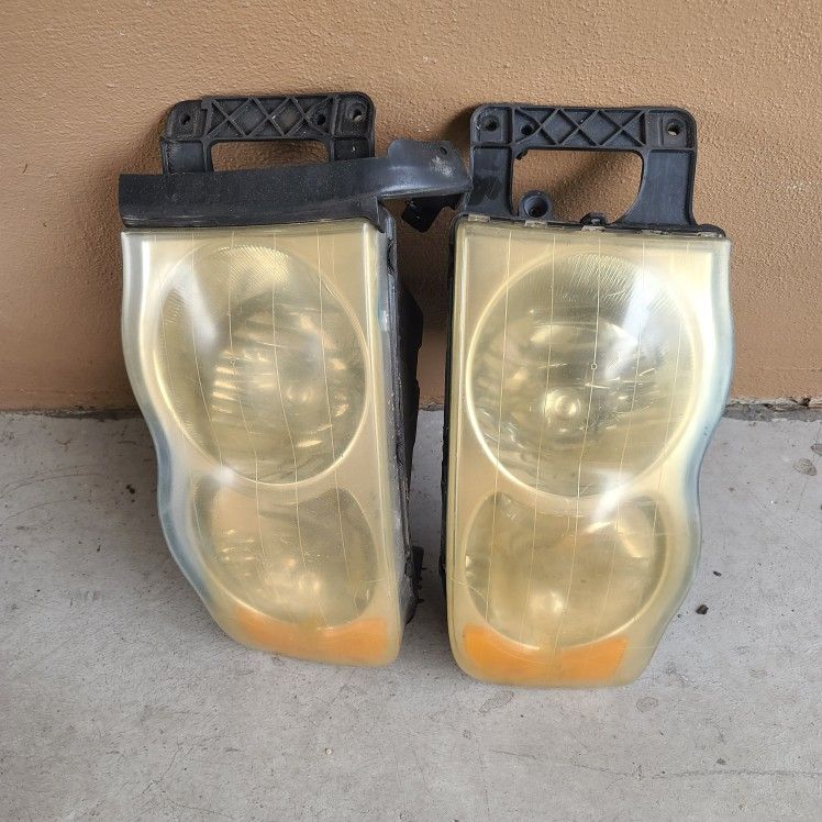 Dodge Headlights Fits 02 Til 05 In Great Condition