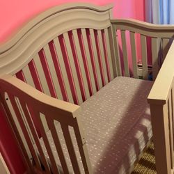 Infant And Toddler 3 In 1 Crib