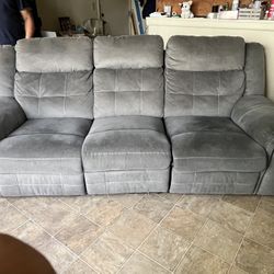 Reclining Couch 