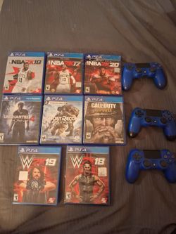 8 ps4 games and 3 controllers