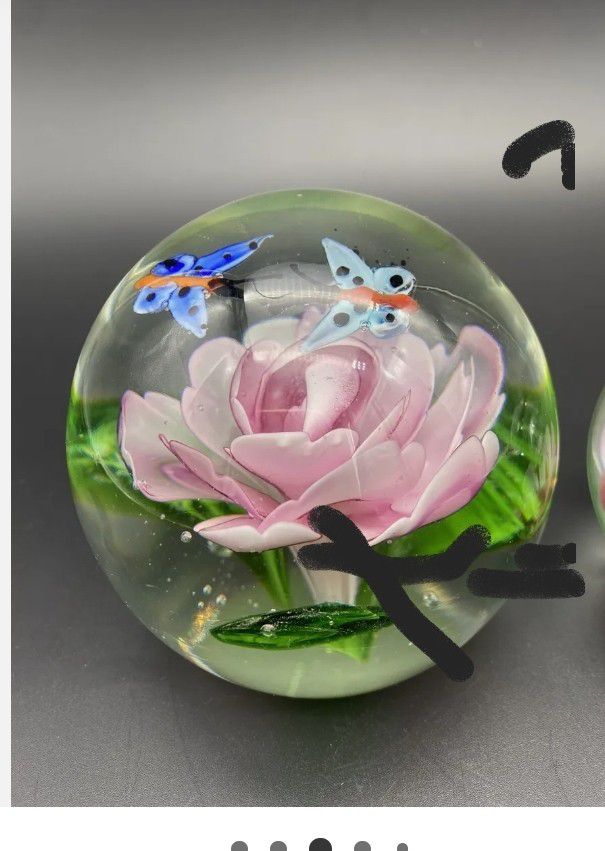  Glass Paperweight