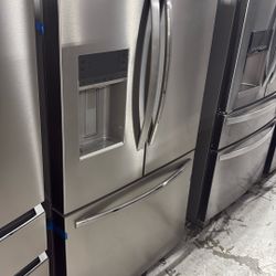 Frigidaire Refrigerator 