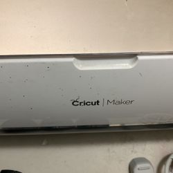 Cricut maker