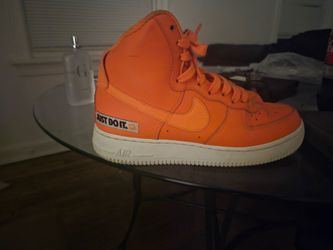 High top "just do it" air forces size 7