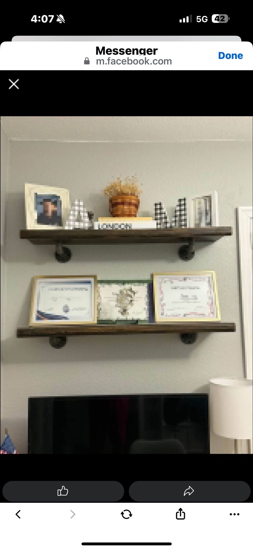 2 Shelves