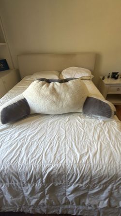 Ugg/ Large Backrest Pillow with Arms