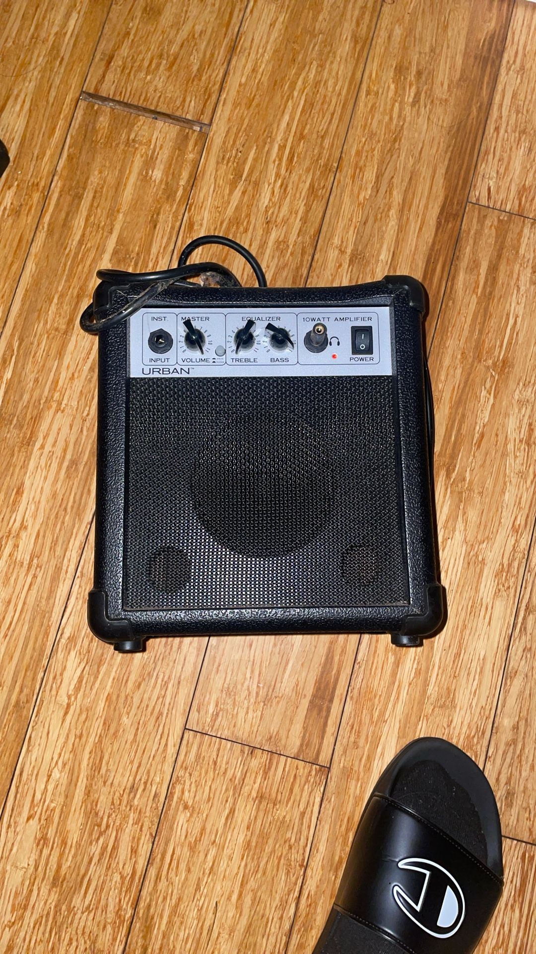 Urban 10W Guitar Amplifier 