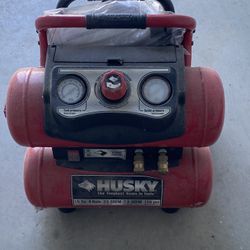 Husky compressor with 50’ hose 