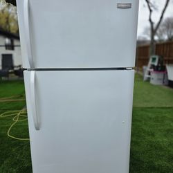 Frigidaire Refrigerator