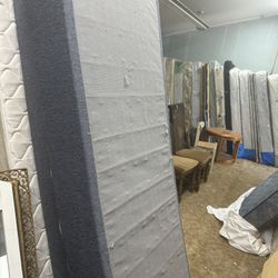 Split Queen Boxes Only !60