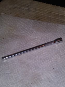 1 SNAP ON 1/4 INCH EXTENSION WITH LIFETIME WARRANTY IN PERFECT CONDITION