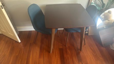 Table and 2 chair