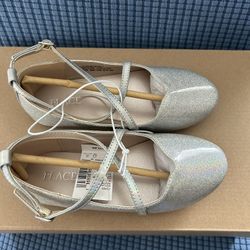 Children’s place girls flats 