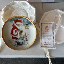 Hamilton collection plate Christmas