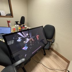 Samsung 51” Plasma TV – Model PN51E450A1F 