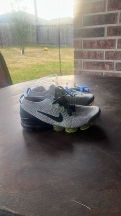 Nike shoes size 8