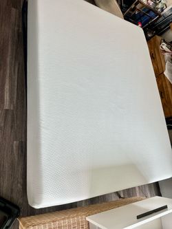 Queen Memory Foam Mattress 10”