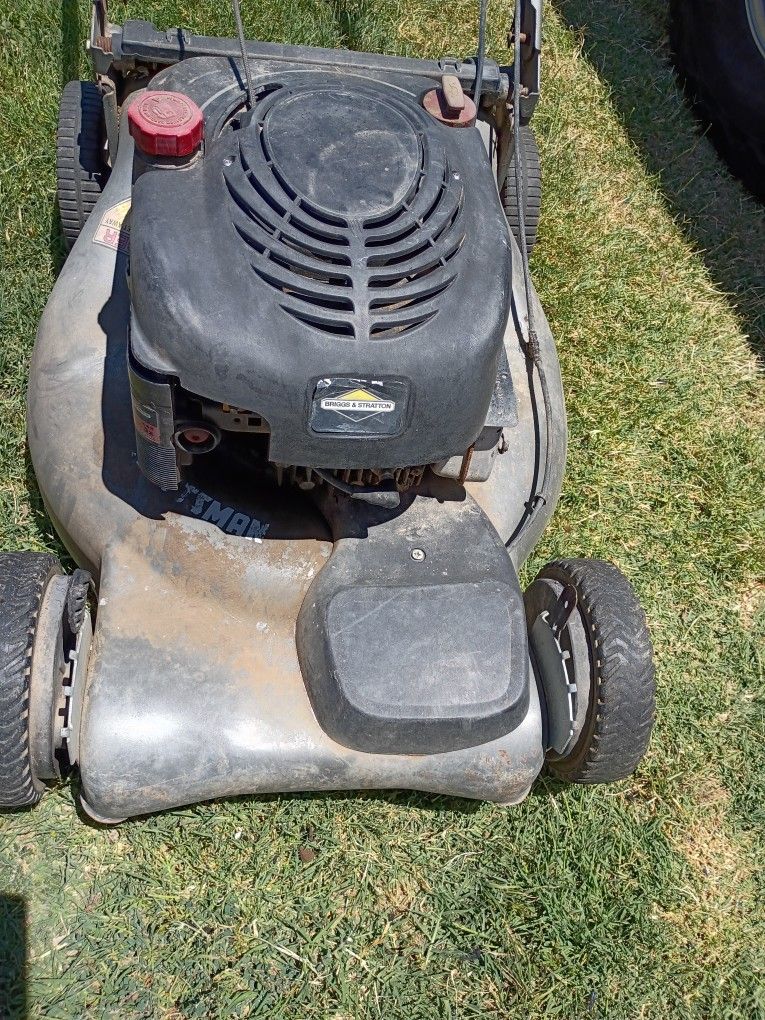 Craftsman Self-propelled Gas Operated Lawn Mower Without Bag