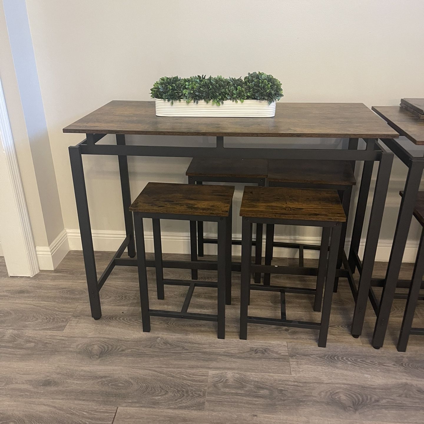 Brand New High Top Kitchen Table  Table And Chairs 