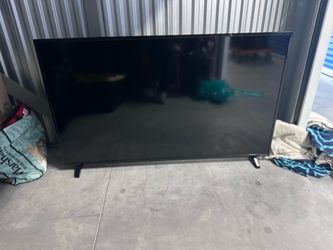 65”  Phillips ROKU TV ONLY A YEAR OLD