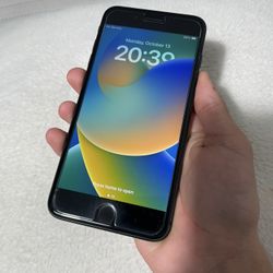 iPhone 8 Plus 64GB (Unlocked) 91% Battery Health – Great Condition