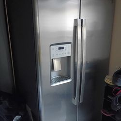 1 Yr Warranty GE Fridge