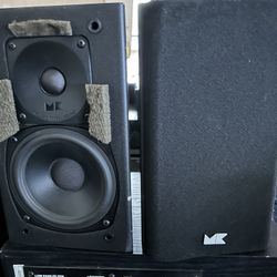 Miller & Kreisel 2x Speakers  2x Subwoofer.