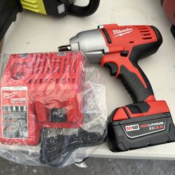 Milwaukee M18 18V Lithium-Ion Cordless 1/2 in. Impact Wrench W/ Friction Ring