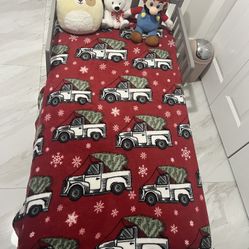Toddler Bed with Matress 