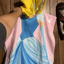 Cinderella Disney Princess Hooded Towel (Age 3-5) Semi-new