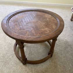 Round End Table 