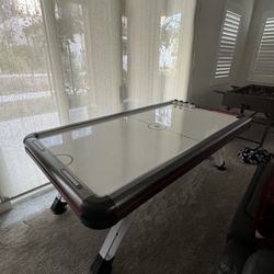 Hockey Table