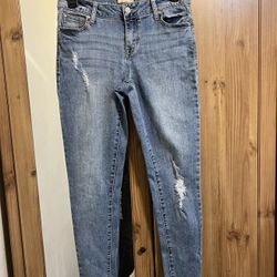 Celebrity Pink Distress Blue Jean. Size 5/27
