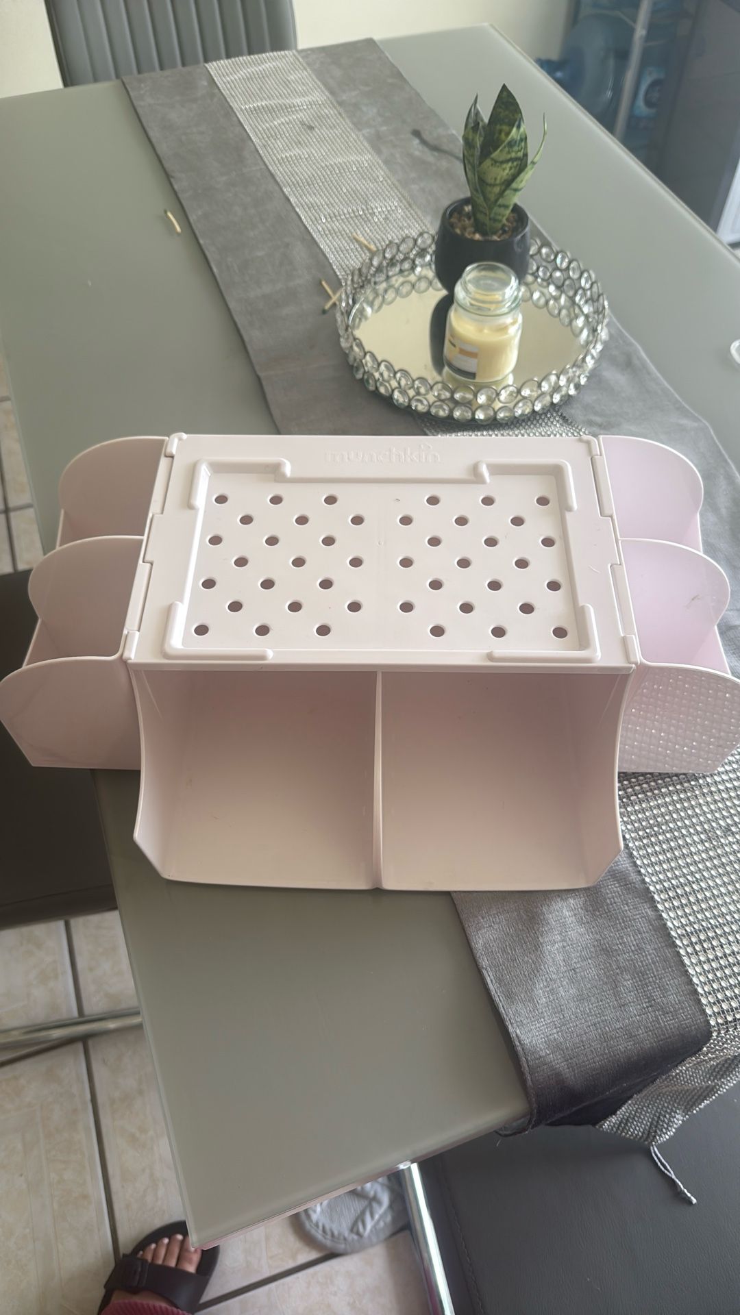 Munchkin Diaper Organizer