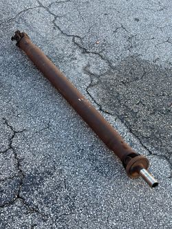 Ford Mustang GT Automatic Driveshaft
