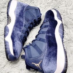 Size 7.5 Women's Nike Jordan 11 Velvet Midnight Navy  AR0715-441.
