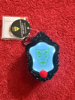 New Bath & Body Works Disney Villains Evil Queen Magic Mirror PocketBac Holder