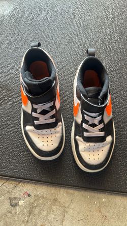 Nike Mid-Top Sneakers Black White Orange
